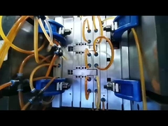 32 boşluklu PP şırınga vücut enjeksiyon kalıbı tıp eczanesi için soğuk koridorda